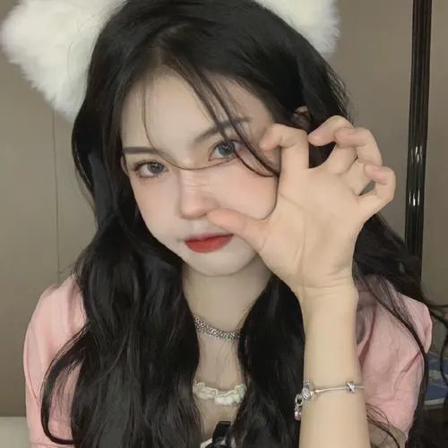 彩凤云裳